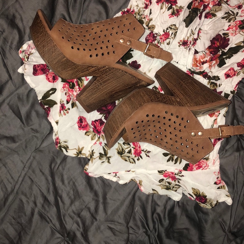 Guess Wedges